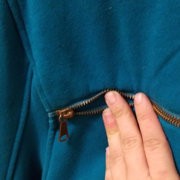 Turquoise jacket/hoodie - Picture 6 of 6
